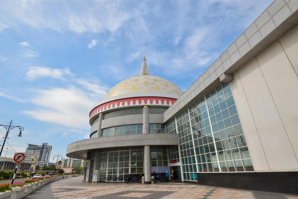 Grand City Hotel Bandar Seri Begavan Dış mekan fotoğraf